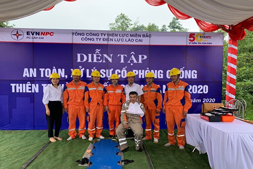 Xí nghiệp Dịch vụ Điện lực Lào Cai phối hợp diễn tập với Công ty Điện lực Lào Cai về công tác An toàn, xử lý sự cố, phòng chống thiên tai và tìm kiếm cứu nạn năm 2020
